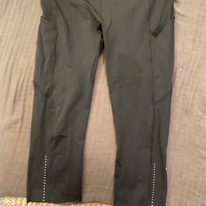Lululemon Fast & Free black crop leggings - size 8
